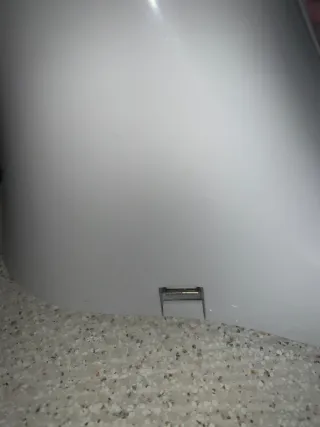 Mecedora de bebé con mosquitera y música