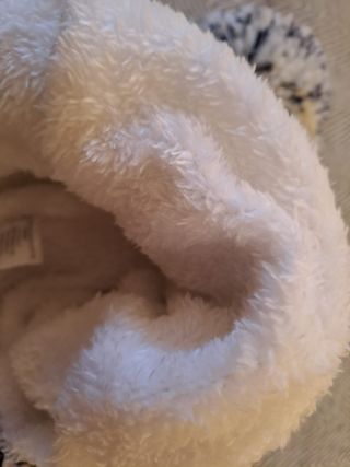 Cappellino gufetto con pompon