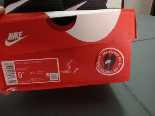 Zapatillas Nike venture runner. Nuevas a estrenar.