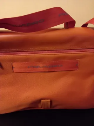 Borsa Piquadro pelle arancione porta documenti