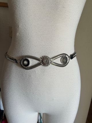 Cinturón ajustable plateado