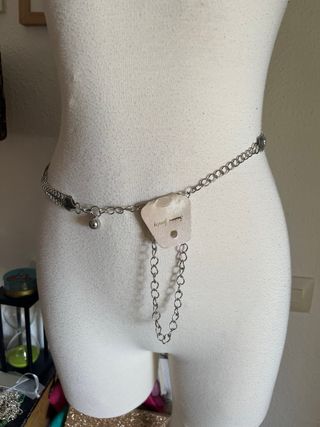 Cinturón ajustable plateado