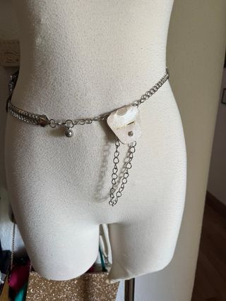 Cinturón ajustable plateado