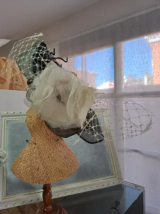 Tocado vintage negro y blanco