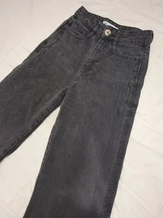 Pantalón vaquero negro