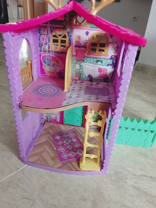 Casita Echantimals Morada y Rosa