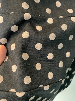 Vestido corto negro con lunares beige S