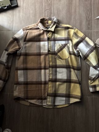 Sobrecamisa Pull&Bear cuadros marrón y amarillo