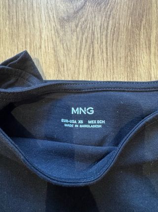 Blusa Negra Manga Larga Talle XS Mango