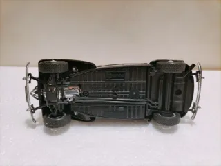 Citroen 15 CV Bburago 1/24