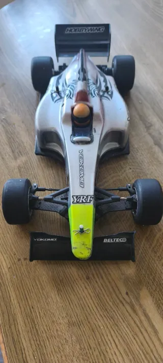 Coche RC Fórmula 1 1/10 Yokomo