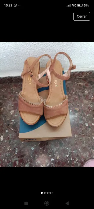Sandalias cuña beige y rosa