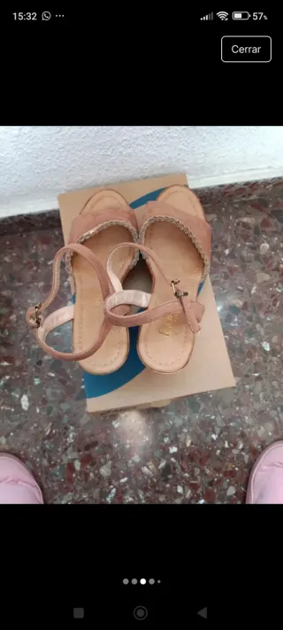 Sandalias cuña beige y rosa