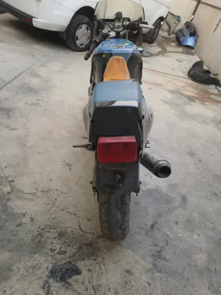 Yamaha FZR 600 Motor en buen estado