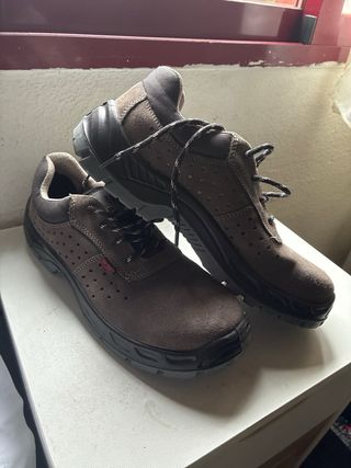 Botas Seguridad NUEVAS puntera fibra de carbono