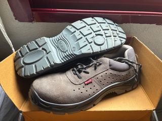 Botas Seguridad NUEVAS puntera fibra de carbono