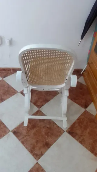 Mecedora Vintage Ratán y Madera