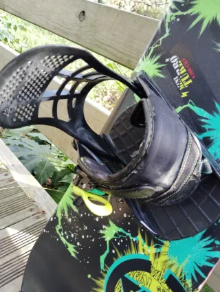 Tavola da snowboard K2 e scarponi per bambini