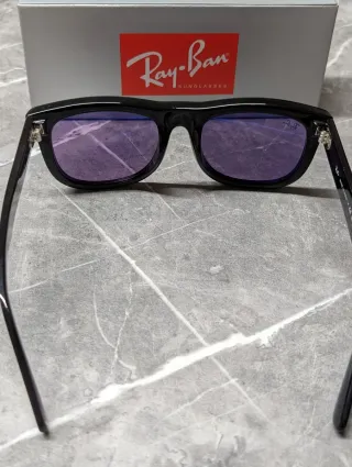 Occhiali da sole Ray-Ban Wayfarer Reverse Viola