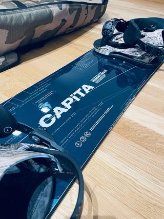 Tabla snowboard Capita + Fijaciones