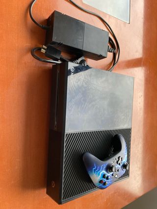 Console Xbox One Nera + Controller