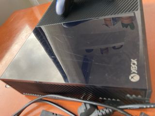 Console Xbox One Nera + Controller