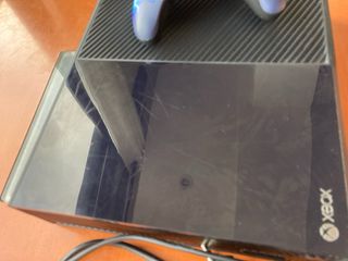 Console Xbox One Nera + Controller