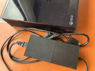 Console Xbox One Nera + Controller