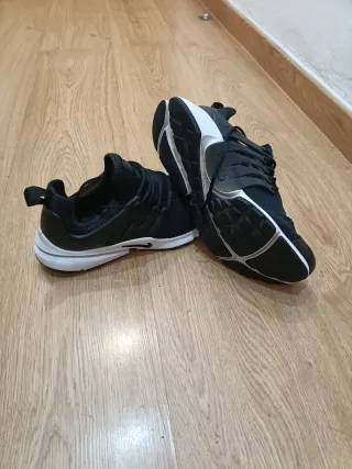 Zapatillas Nike Presto Negras