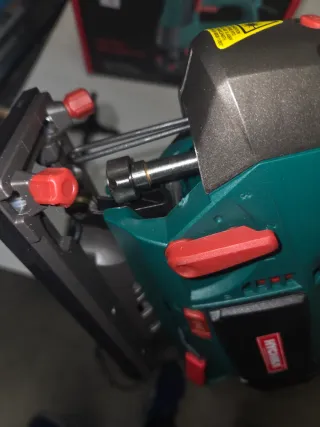 Sierra de calar HYCHIKA 800W 110mm