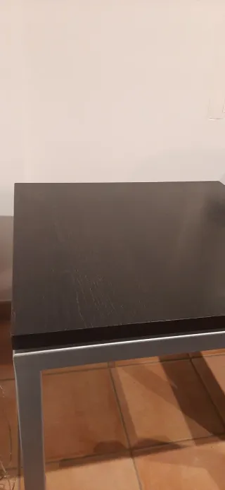 Juego de mesas. Urge vender