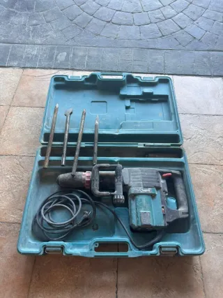 Martillo demoledor con cinceles y maletín