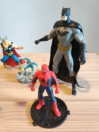 Lote Figuras Superhéroes Marvel DC