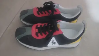 Zapatillas Le Coq Sportif Negras y Rojas
