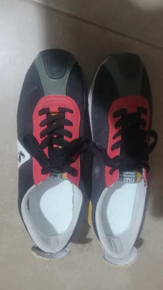 Zapatillas Le Coq Sportif Negras y Rojas