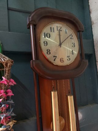 Reloj Junghans de péndulo madera y latón