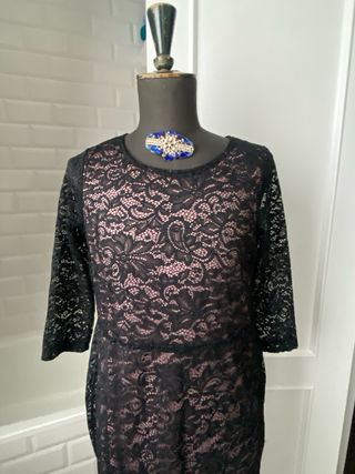 Vestido negro encaje