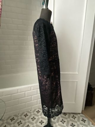Vestido negro encaje