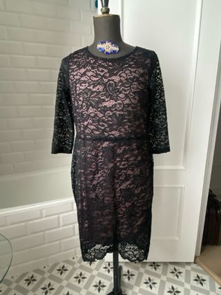 Vestido negro encaje