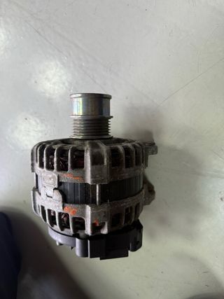 Alternador VAG 04C 903 023 L 140A