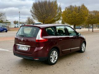 Renault Grand Scenic 2013