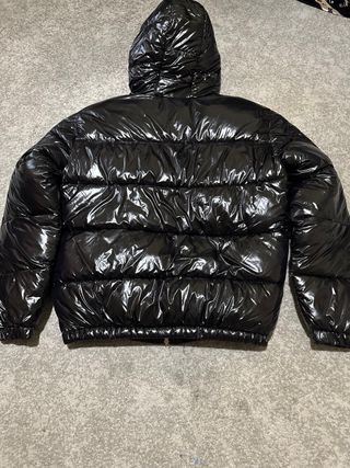 Chaqueta Puffer Negra Brillante
