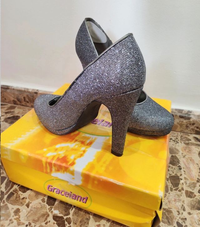 Zapatos de tacón Graceland negros y plateados