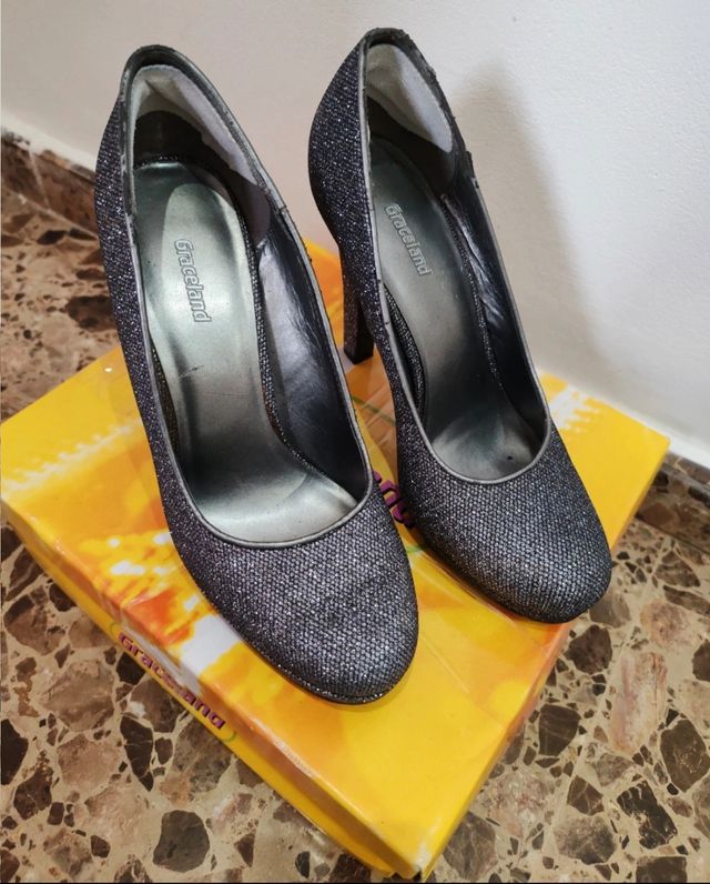 Zapatos de tacón Graceland negros y plateados