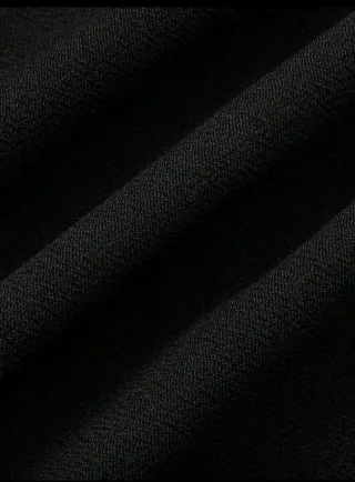 Pantalón negro de vestir con cinturón