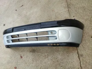 Defensa y aleta Renault Clio 2001