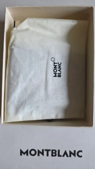 Tarjetero Montblanc Cuero 6cc Color Estaño