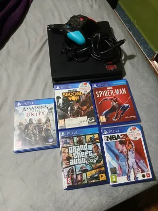 PS4 Pro Negra + 5 Juegos, 2 mandos