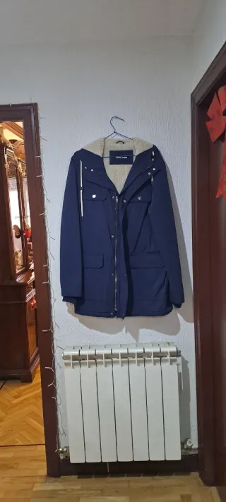 Parka azul hombre