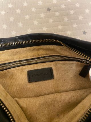 Bolso de mano Bimba y Lola tachuelas